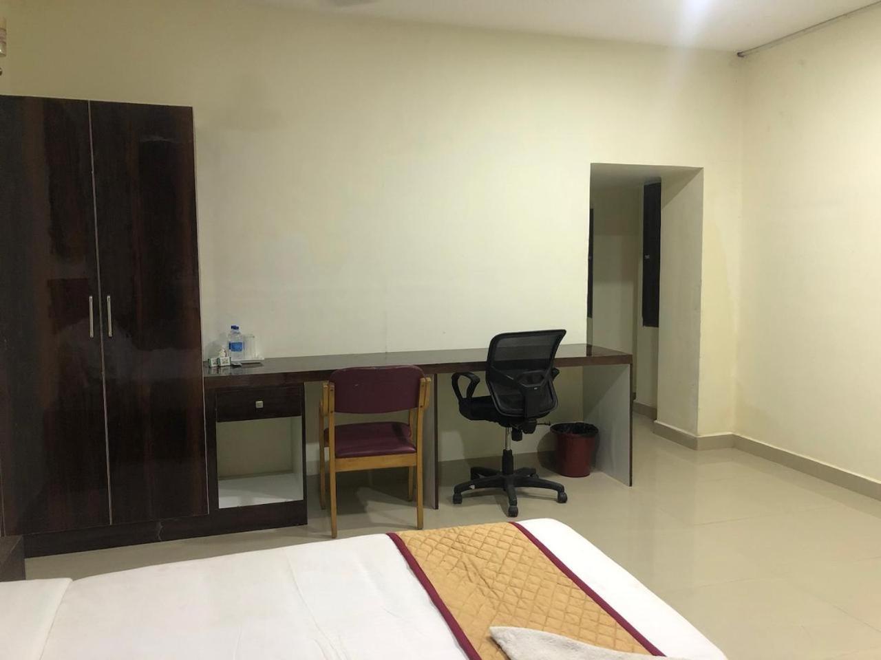 Sai Lakshmi Pavanam Chennai Exterior foto